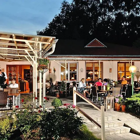 Seepark Heidenholz, Plau Am בית נופש *