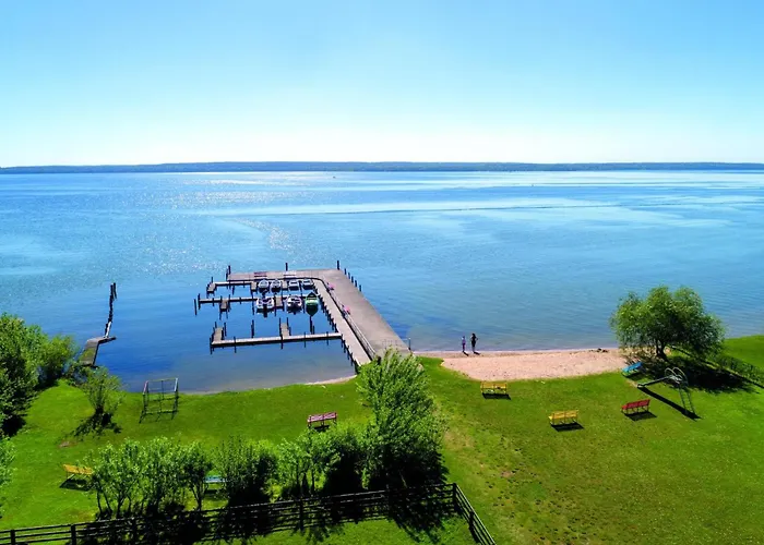 Seepark Heidenholz, Plau Am *